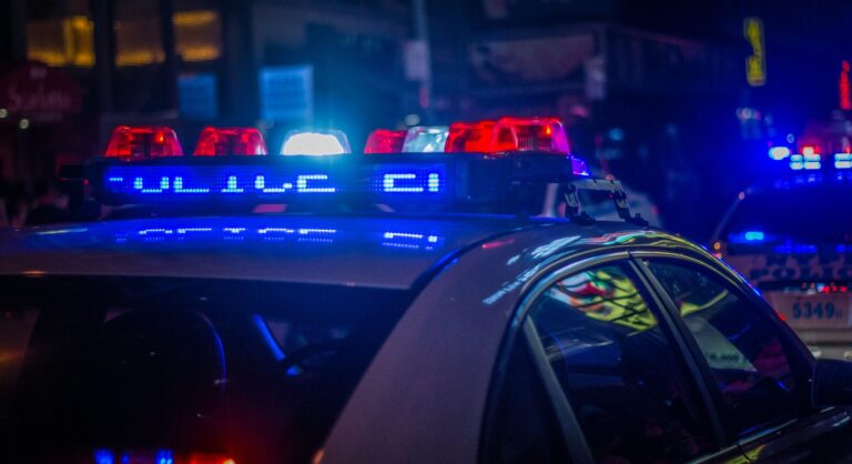 Migranti se sukobili sa policijom i probili ogradu u kampu u Grčkoj